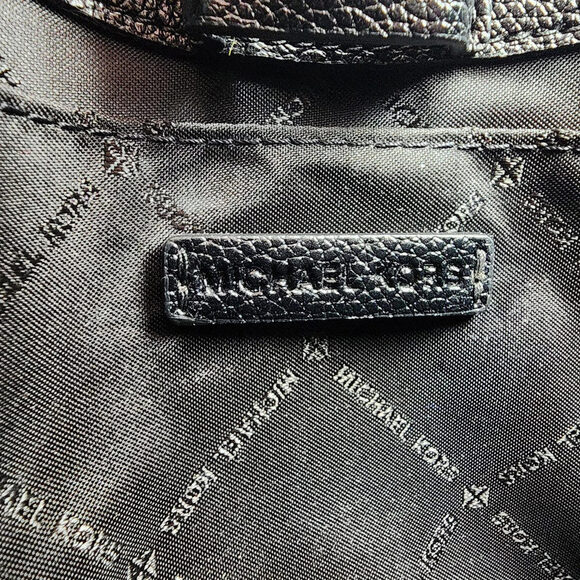 Michael Kors Briley Small Messenger Crossbody Signature Handbag - Picture 9 of 10